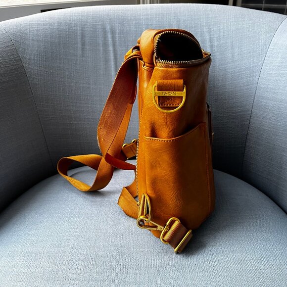 FAWN DESIGN- The Mini Backpack- Tan/Gold - Picture 5 of 6